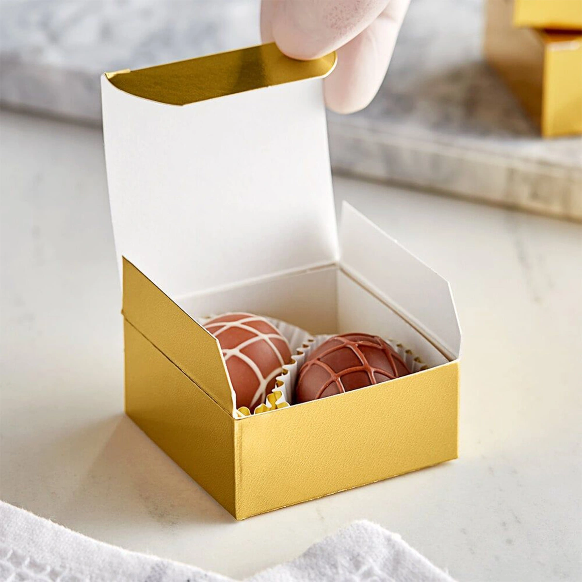 mini-chocolate-boxes