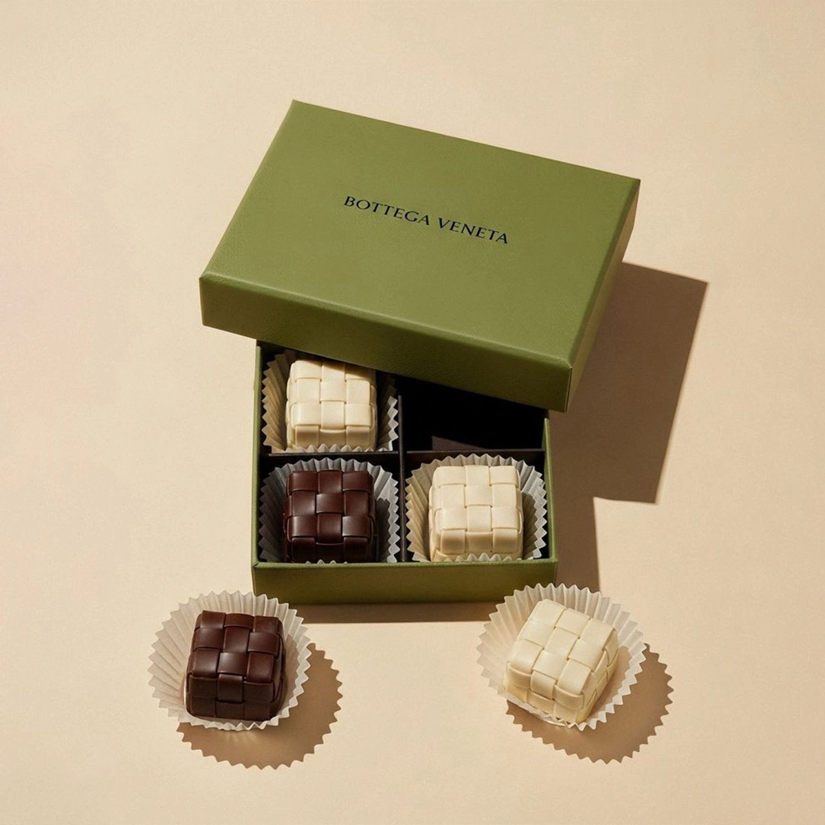 mini-chocolate-boxes