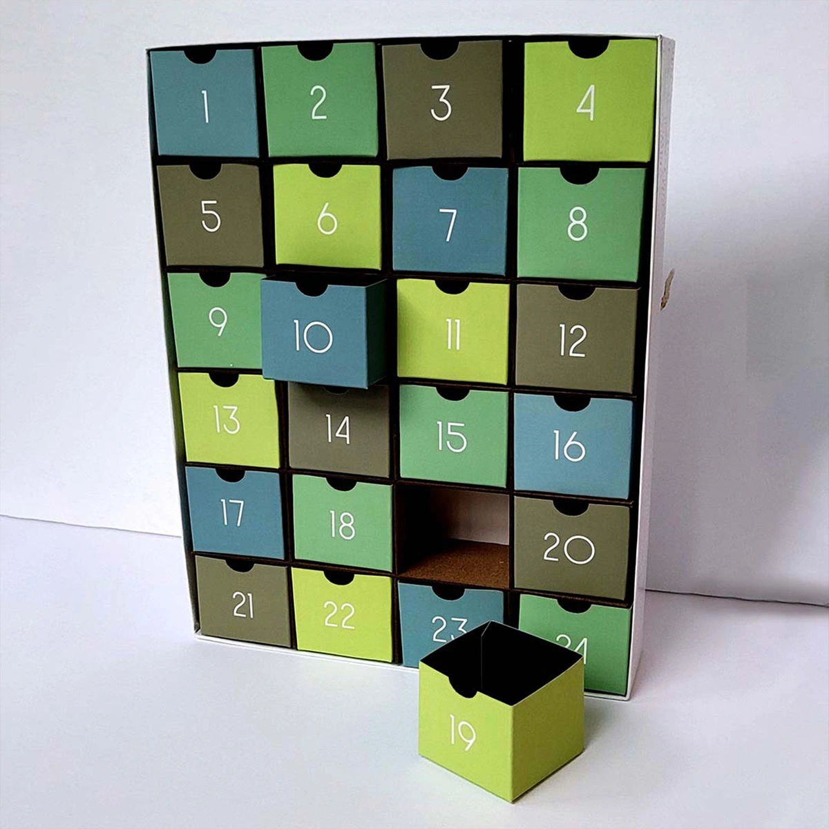 empty-advent-calendar